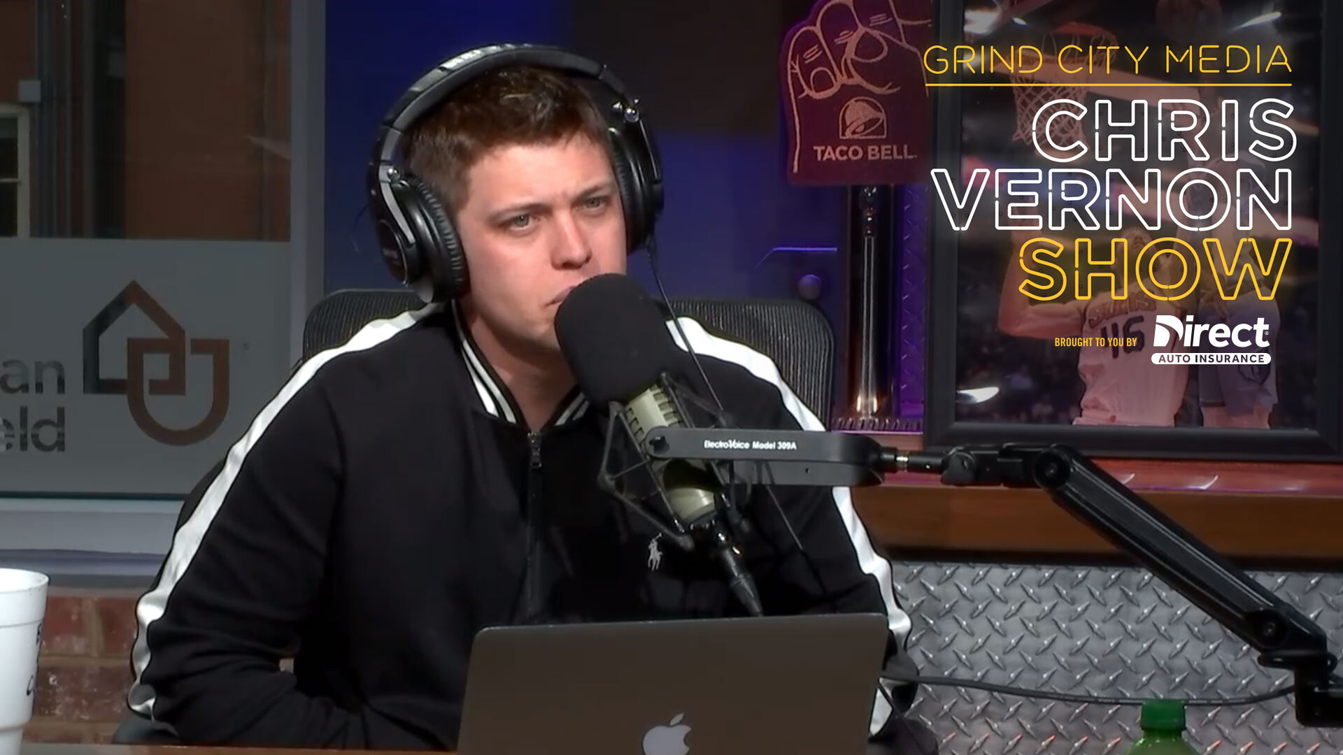Chris Vernon Show – 1/30/20 | Performance Art